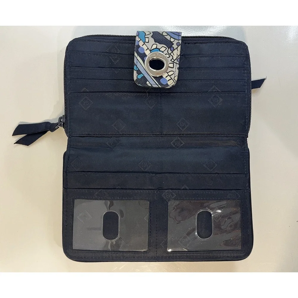 VERA BRADLEY Iconic RFID Turnlock Zip Around Wallet Deep Night Paisley Quilted - Picture 8 of 8